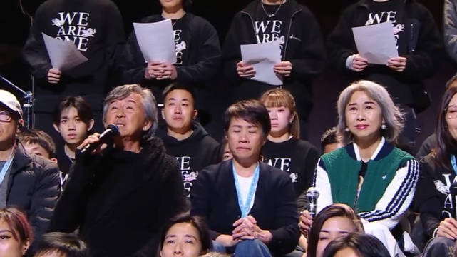 林子祥叶蒨文用歌声缅怀香港大火遇难者