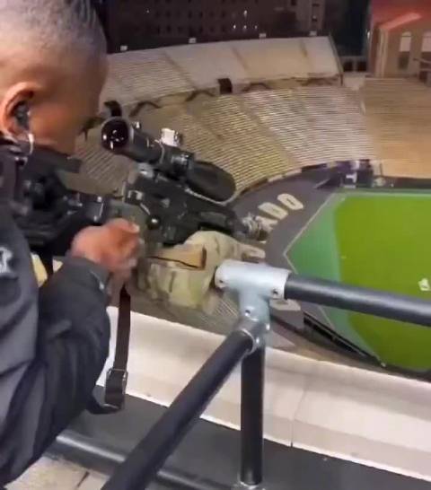 美国体育活动、演唱会上的狙击手安保队伍，已经有多年的历史了