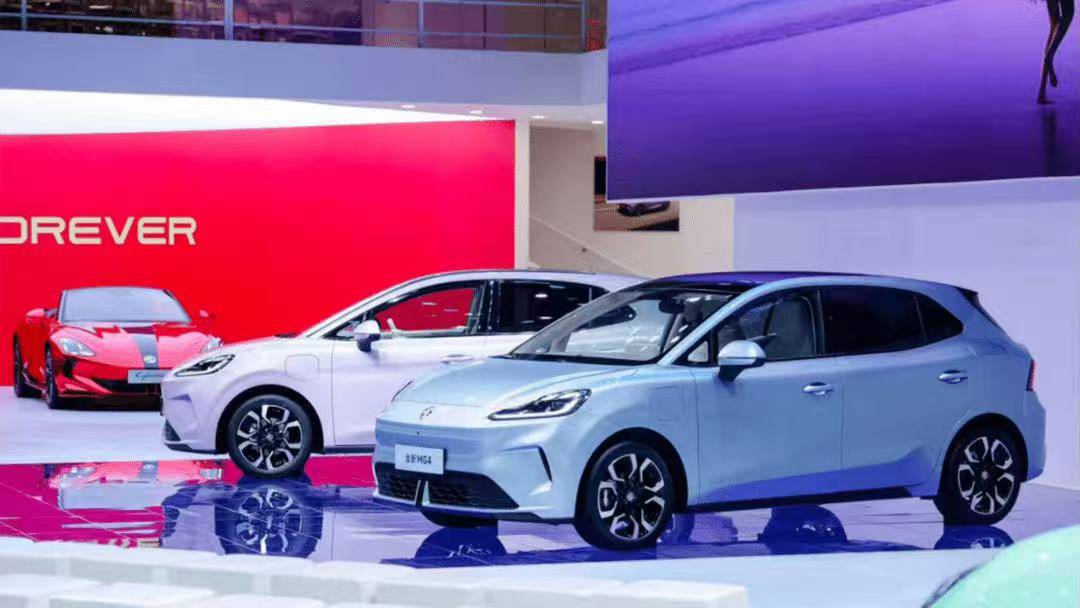 10万内最值得买纯电车，全新MG4智趣满配