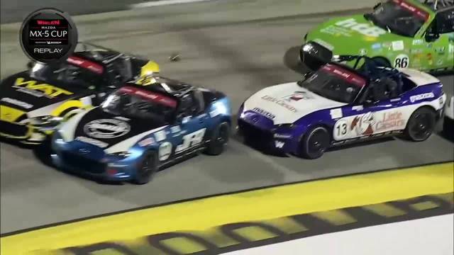 让MX-5 Cup跑小椭圆这还得了？今年跑马丁斯维尔小椭圆0.003s一二名撞线