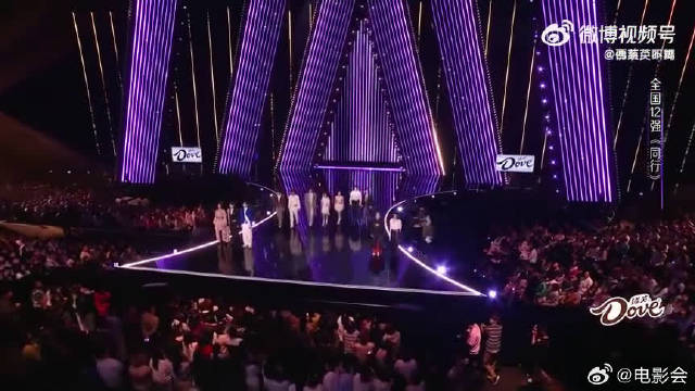 声鸣远扬开场曲唱给香港同胞，旋律里全是牵挂与祝福