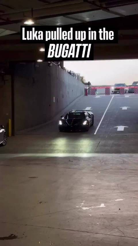 东契奇驾限量布加迪Mistral亮相，时速超453公里