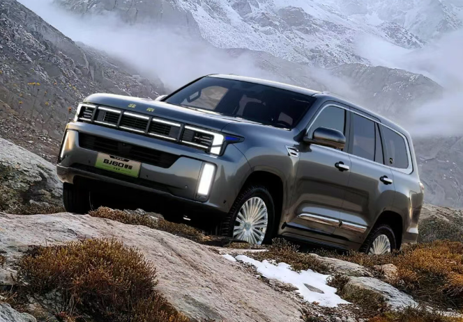 北京越野BJ60增程行政版上市，焕新价27.58万元起