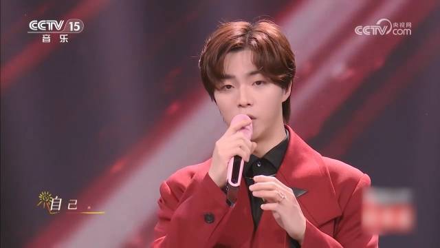 陈立农新歌《初心的向阳》上线，歌声传递阳光温度