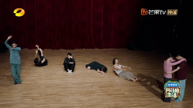 任重黎星等献演蘑菇屋奇妙夜彭彭梦狗