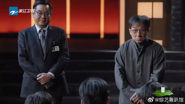 成龙以自身经历告诫前辈 年轻时也曾因众星捧月迷失方向，现在更懂得努力