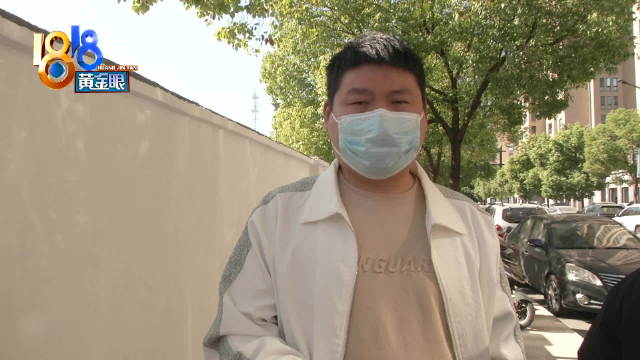 司机称被停车场盖板弹起损伤电池 停运损失能否赔？