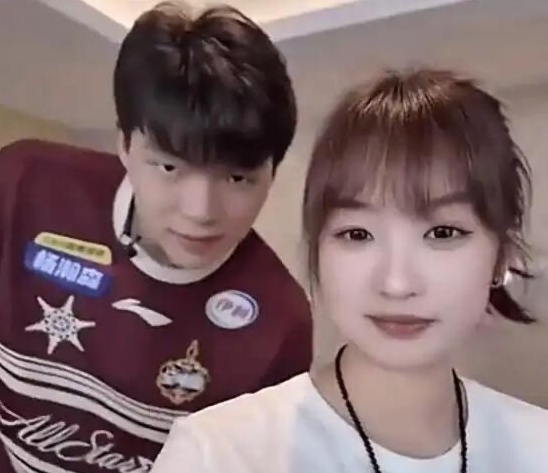 崔永熙：杨瀚森把女友带身边确实压力很大 希望他用实力打破质疑