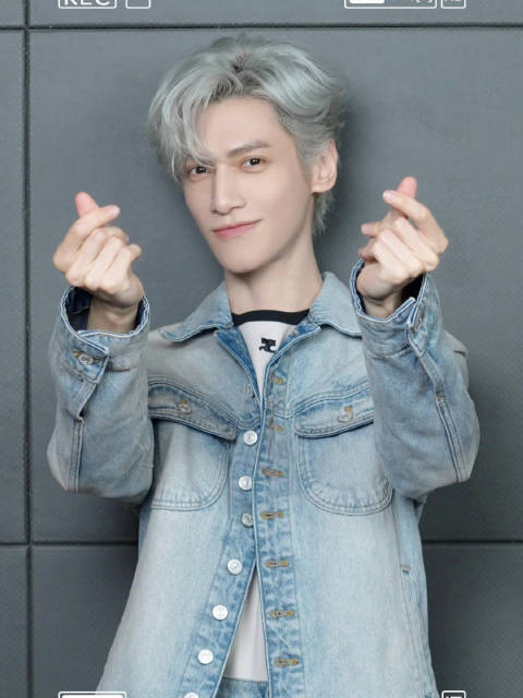 罗云熙邀你成为镜头主角，共赴长月烬明之旅