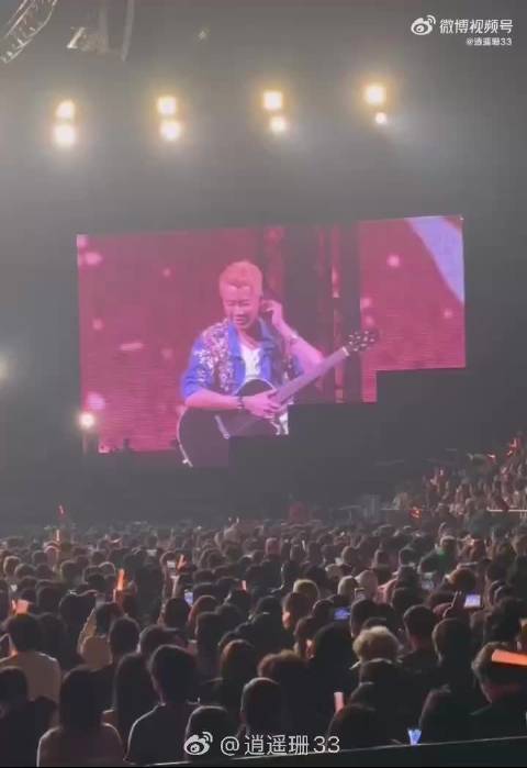 陶喆纽约站演唱会变聊天室，粉丝沉浸接梗
