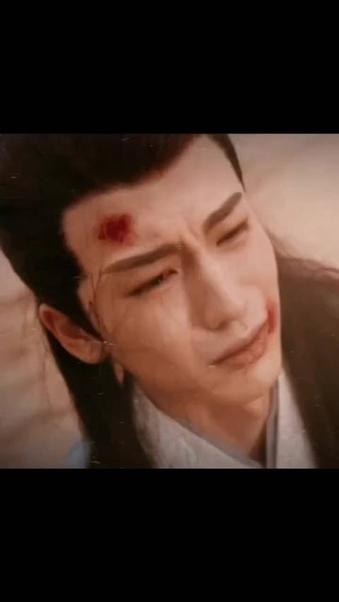 他是不是也后悔抹掉小兰花的记忆了 他只能在旁边默默的哭 张凌赫ll