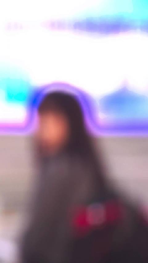 媚粉天才小彤信手拈来 “她们想跟我相亲”