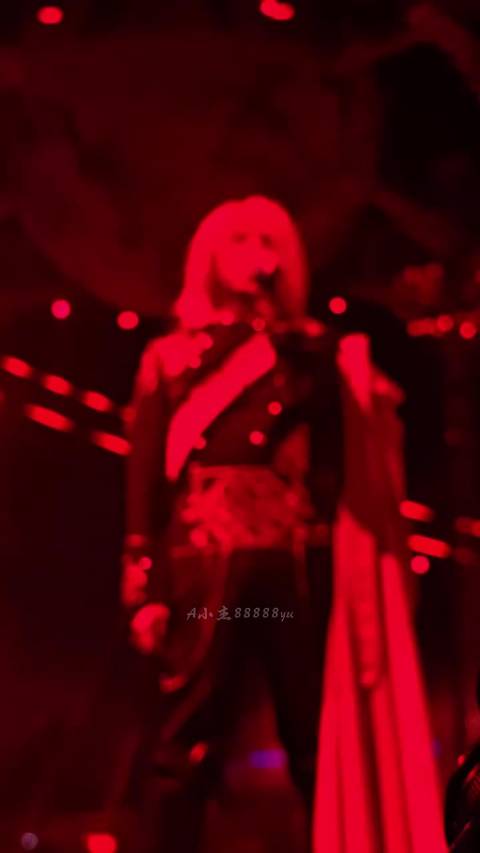 华晨宇演唱会简直是华语舞台天花板！cr.A小杰88888yu