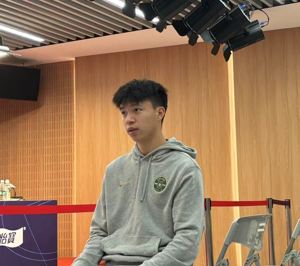 2025中超最佳青年球员候选：王钰栋、吾米提江领衔