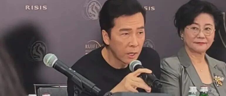 甄子丹风波后首露面，脸色苍白眼袋很重，受影响过往争议被扒出