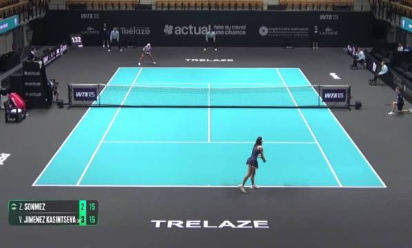 这一站就这么喜欢用饱和度高的颜色吗