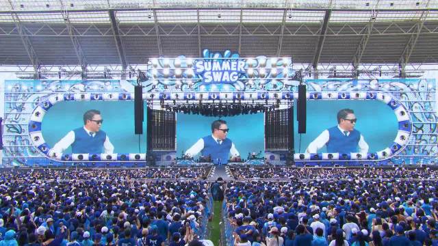 ROSE朴彩英客串鸟叔演唱会，这首歌现场更嗨，很适合舞台