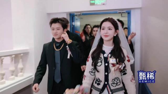 王勉哈尼克孜的婚礼，直接包下五星级酒店，亲朋好友全到齐丨五哈