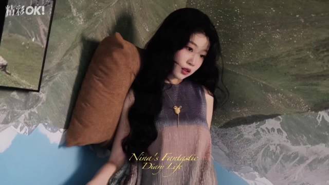 古灵精怪的妹妹遇上了可可爱爱的美甲沈佳润的圣诞style美甲吼吼看