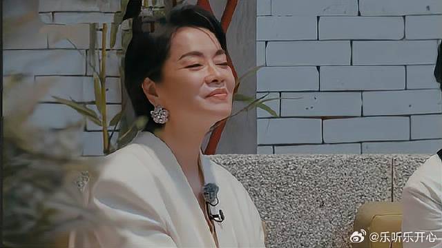 汪苏泷不愧是情歌王子，歌声温柔甜蜜，毛阿敏都沦陷了丨声生