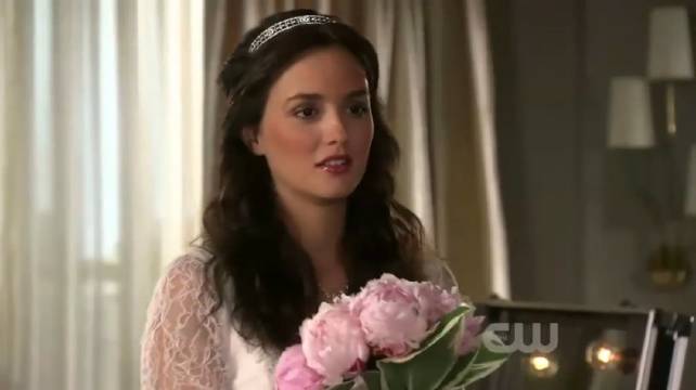 Chuck身上的伤挺大面积啊，Blair怀孕了？