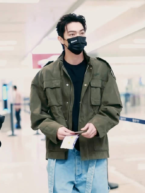 好潮的小so 走路真的好有范儿啊！