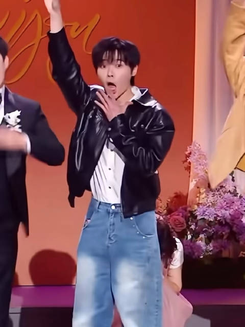 左凌峰表演获赞，赛级尺寸引关注