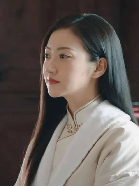 女王对新事物的好奇程度不亚于我的八卦心