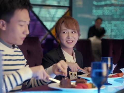 邱莹莹从烦恼到知足展现单纯性格