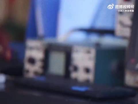 颜人中复古科技造型亮相声生不息华流季