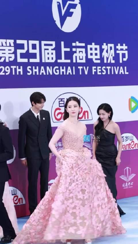 刘亦菲上海电视节现场