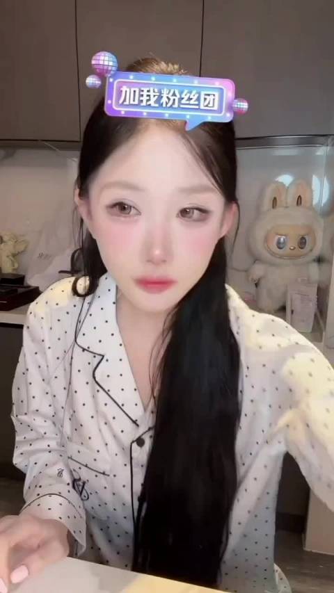 薛小婉吐槽任权画大饼承诺买库里南