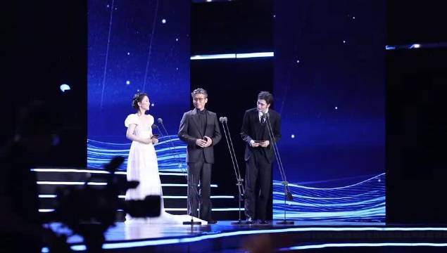 李乃文吴倩毕雯珺海南电影节推介金椰奖,难忘《消失的她》《红色娘子军》《芳华》