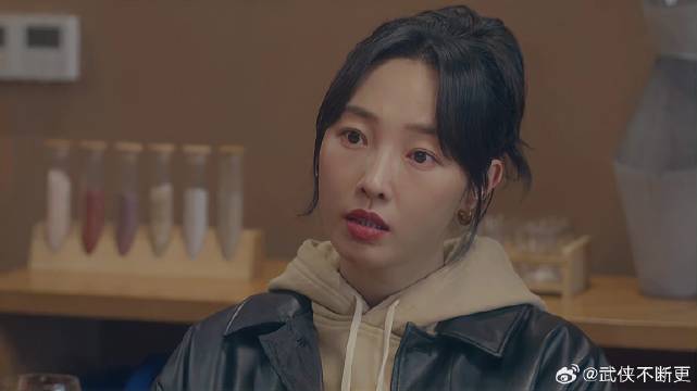 闺蜜勾搭走美女前夫 怎料她早暗恋多年，美女听完傻眼