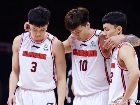 广东队热身赛，赵睿、周鹏出战，周琦豪言要带首钢队拿第4冠