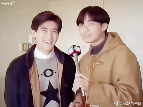 古巨基采访林志颖，赞其笑容完美