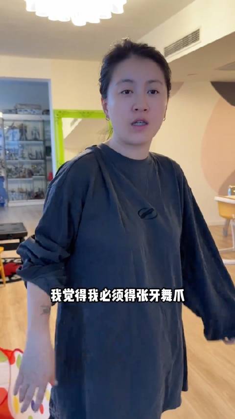 李嘉格购入高价大牌服饰引热议