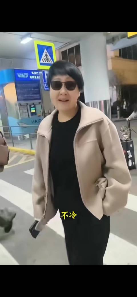 张凯丽这状态是真好，给人气血很足的感觉！