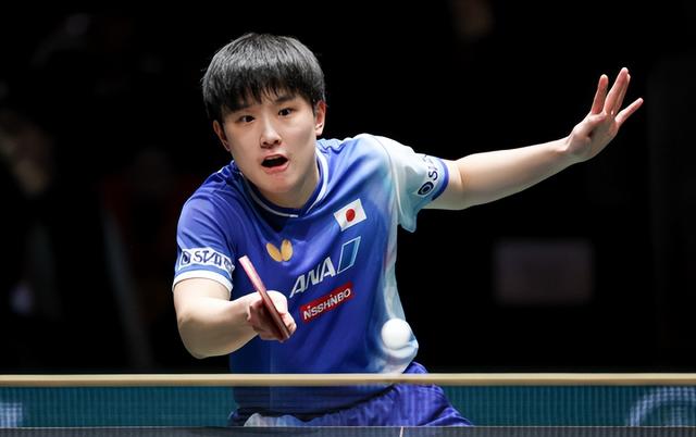 早田/张本握手言和绝杀！日乒豪取4连胜重返第二 22岁一哥状态神勇