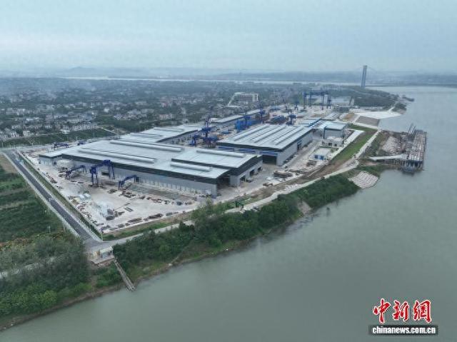 宜昌绿色智能船舶产业园。(无人机照片)宜昌达门船厂供图