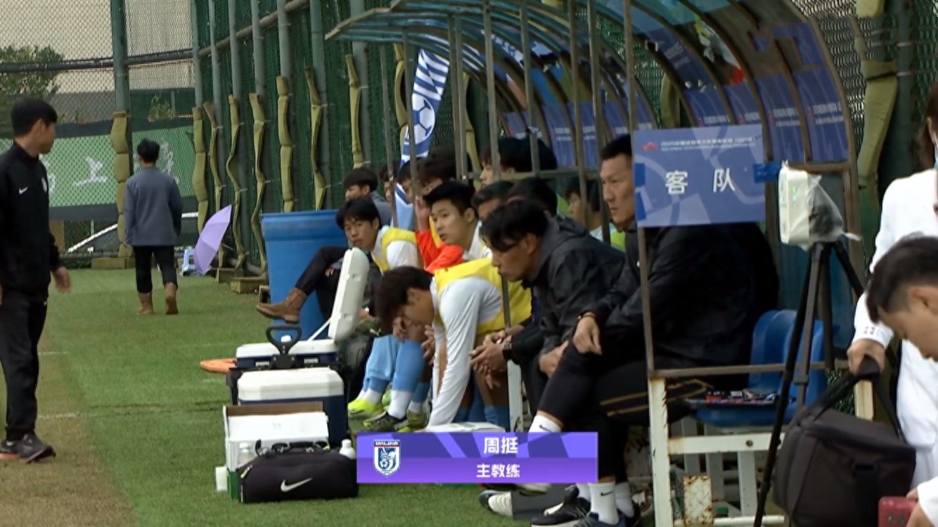 2-1，大连英博U21再赢1场锁定冠军，87分钟绝杀，朱鹏宇单刀破门