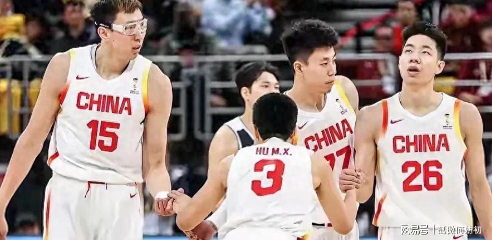 中国男篮为何再输韩国？杜锋点评一针见血，郭士强太天真！