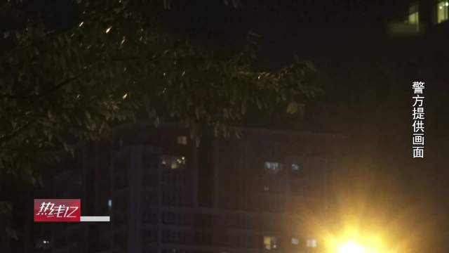 未成年人伪造驾照租跑车耍酷