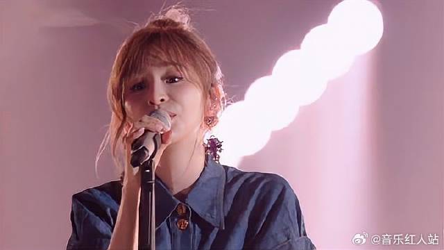 神仙嗓音！王心凌翻唱周杰伦《说好不哭》，开口瞬间心动