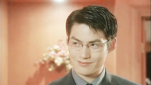 敢信这是严屹宽19岁演的 演起斯文败类真的好带感！