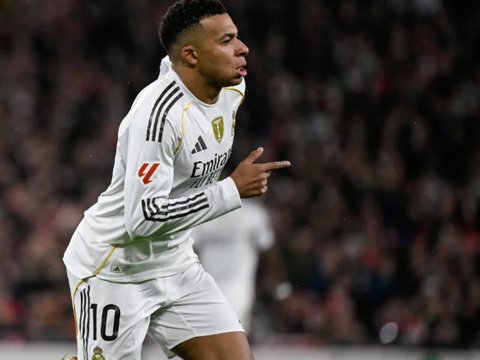 姆巴佩梅开二度惊艳全场皇马3-0大胜毕尔巴鄂竞技，紧追巴塞罗那