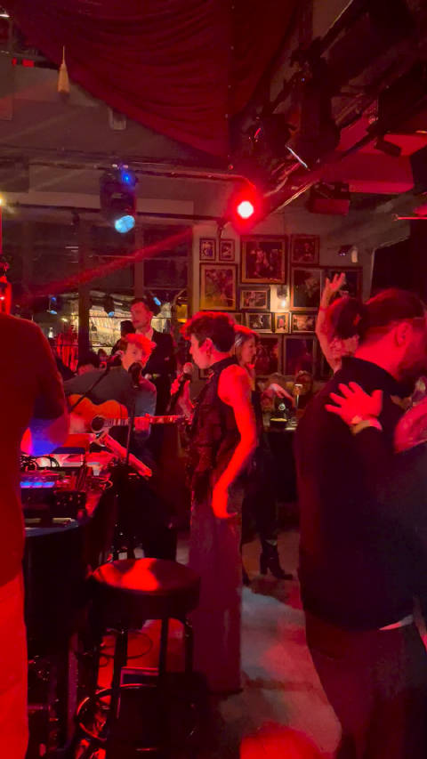 渴望夜被延长，但今天之所以珍贵是因为有明天