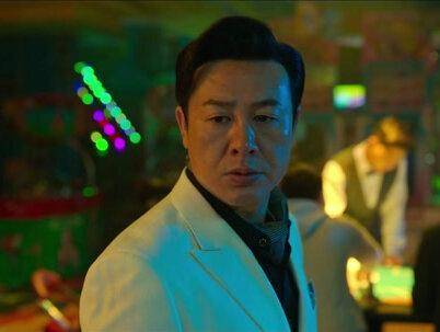 苦厄难夺凌云志，不死终有出头日