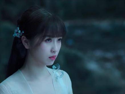 可惜牛牛终究难敌月尊大人风采