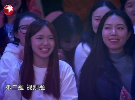 李雪琴抢麦喊话渴望偶像剧舞台